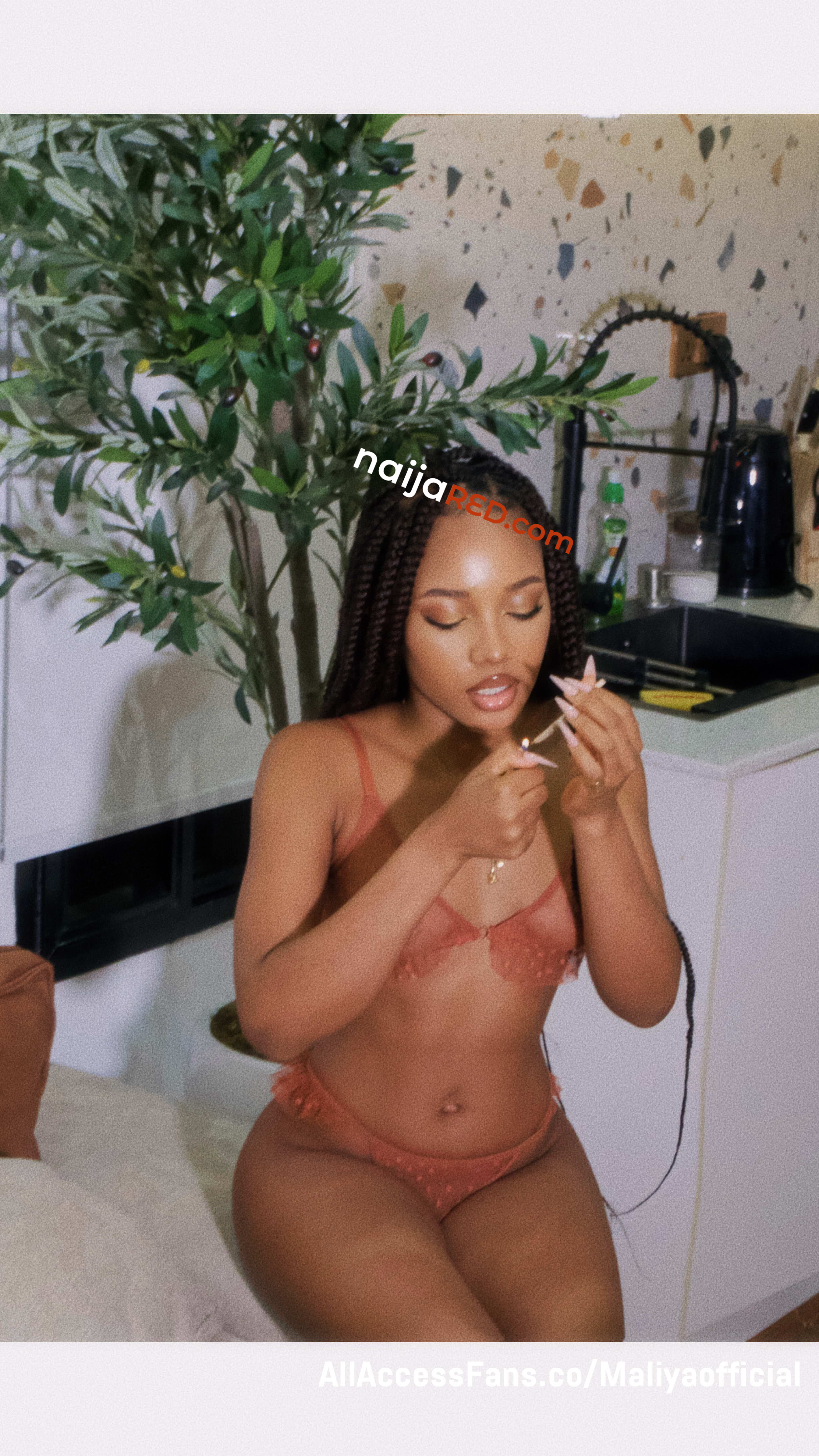 Maliyaofficial Sexy Photos