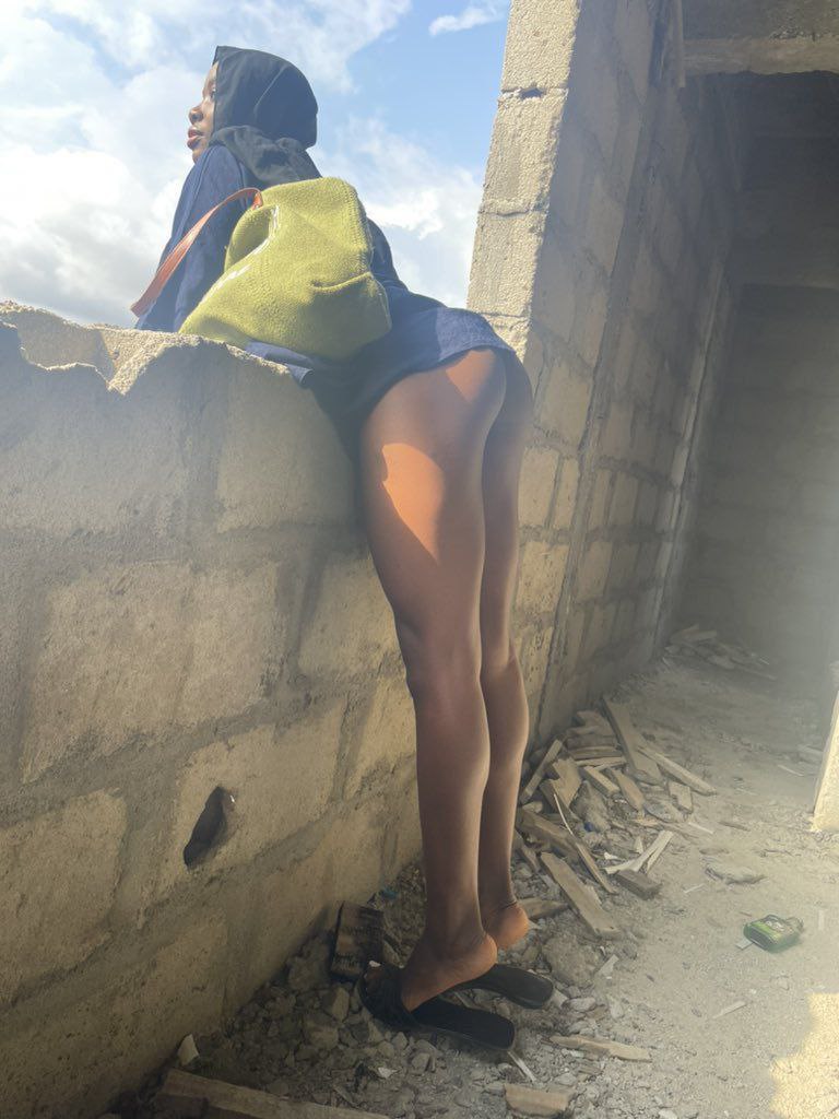 Alhaji Fucked Her Engineer in an Uncompleted Building