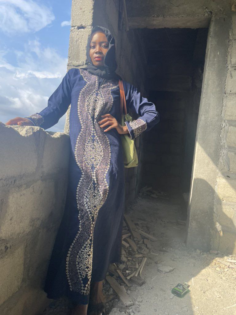 Alhaji Fucked Her Engineer in an Uncompleted Building